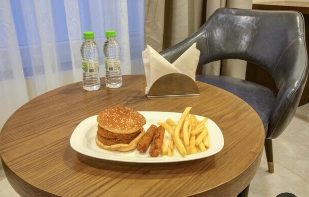 אחמדאבאד Hotel Season מראה חיצוני תמונה