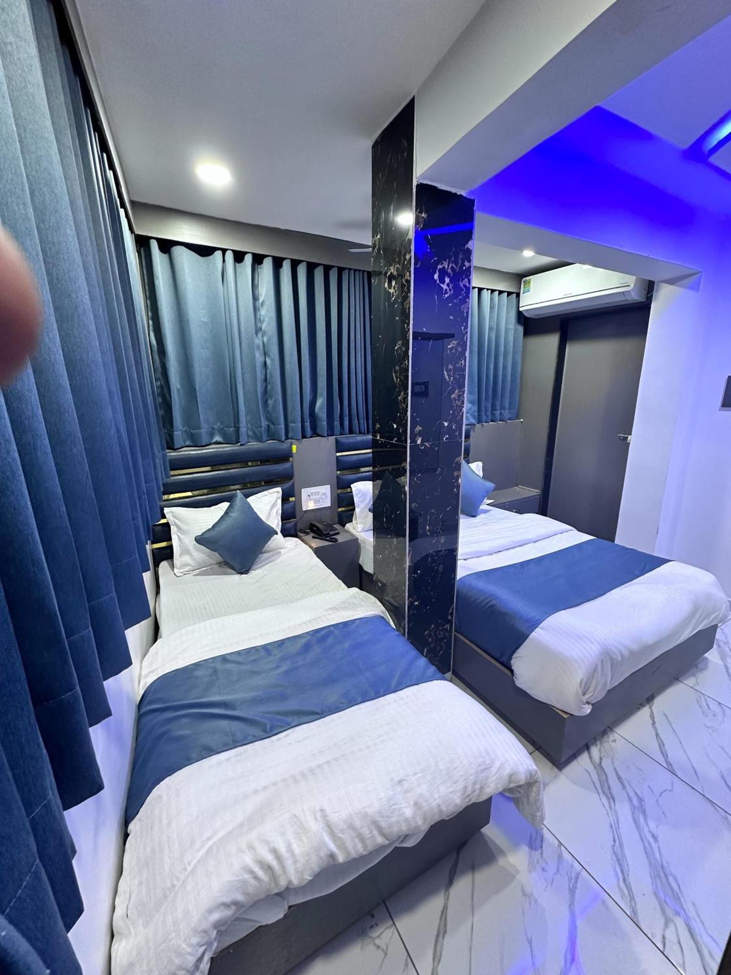 אחמדאבאד Hotel Season מראה חיצוני תמונה